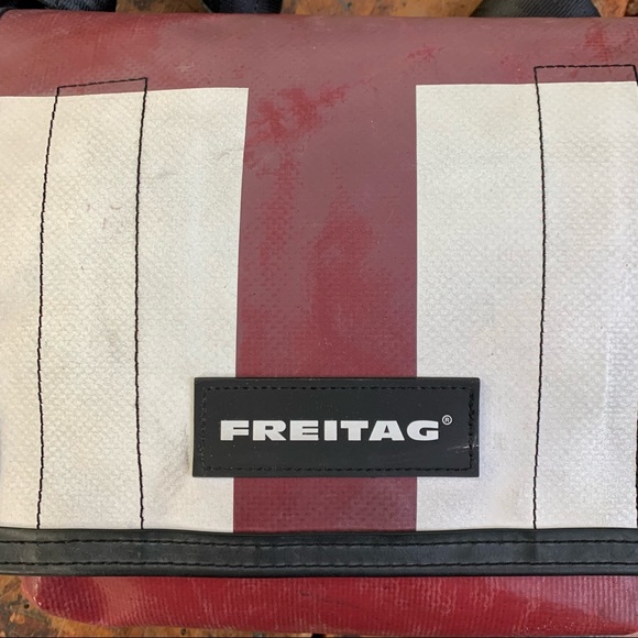 FREITAG Lassie Messenger Bag Unisex Red & White OOAK - Picture 10 of 16